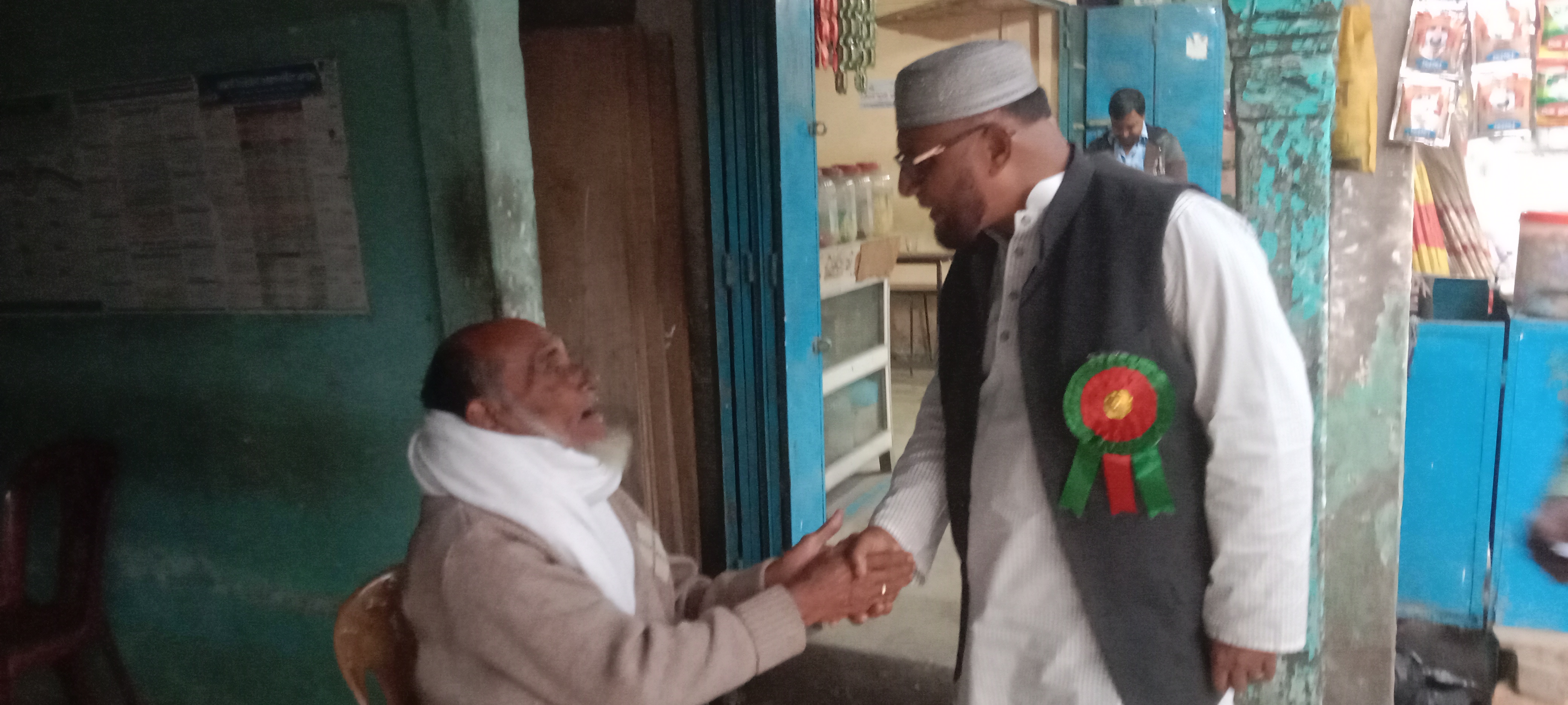 ছাতকে সোনালী বাংলা বাজারে জাতীয় পার্টির প্রার্থী জাহাঙ্গীর আলমের গণসংযোগ