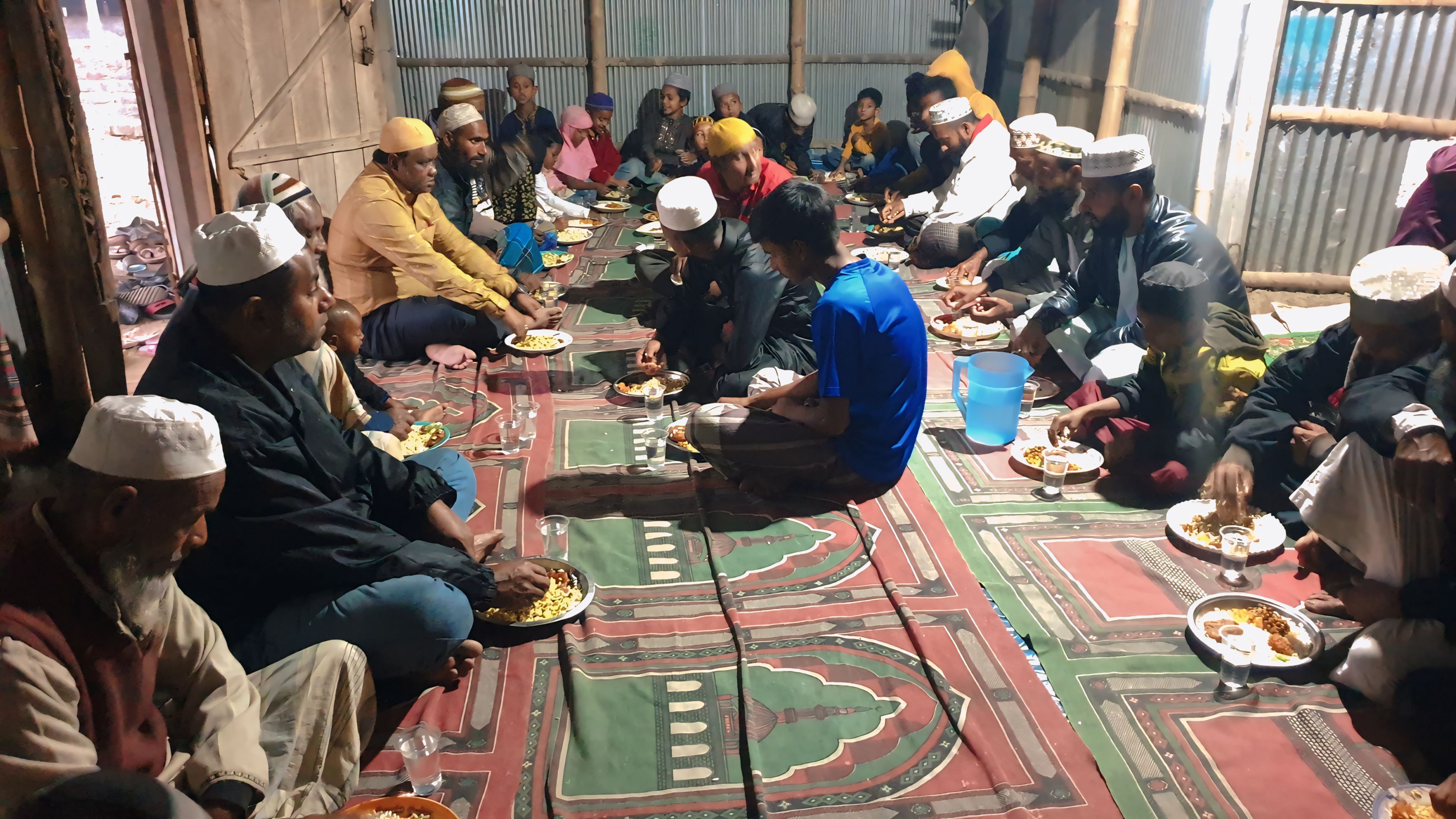 ঢোলারহাটে আটরশি কর্মী গ্রুপ আয়োজনে  ইফতার ও দোয়া মাহফিল অনুষ্ঠিত।