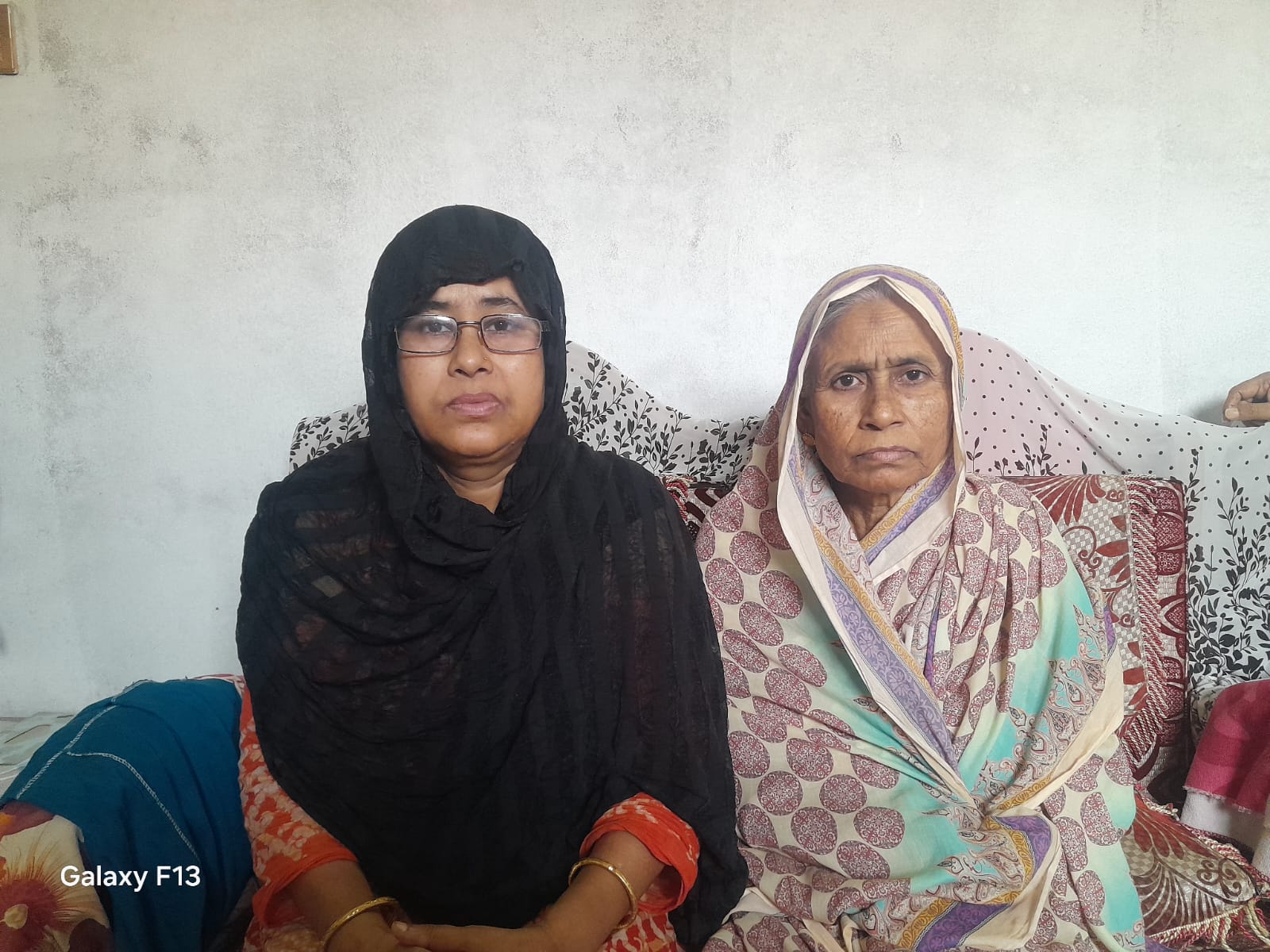 চাঁদা না দেয়ায় মালিকানা জমিতে বাধা: শিক্ষকের স্ত্রী-কন্যার আর্তনাদ