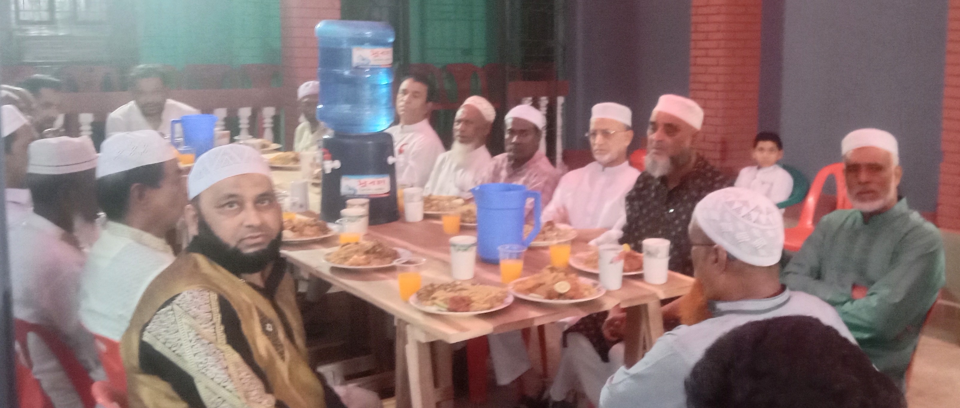 ছাতক পৌর সভার প্রতিষ্টাতা মেয়র আলহাজ্ব আব্দুল ওয়াহিদ মজনুর উদ্যোগে ইফতার মাহফিল সম্পন্ন