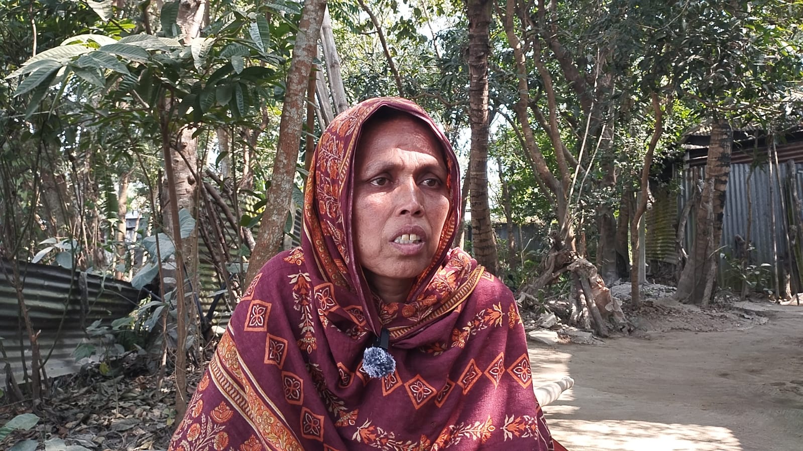 বাঁচতে চান ক্যান্সার আক্রান্ত শিল্পী আক্তার; বিত্তবানদের কাছে আর্থিক সহায়তার অনুরোধ