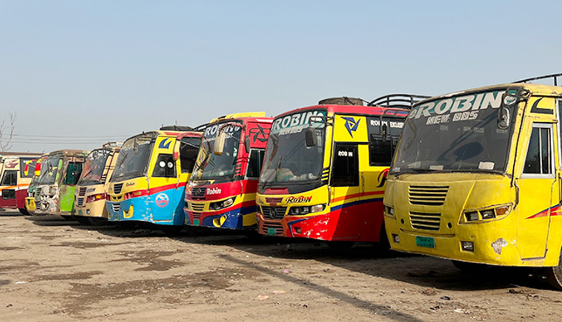 কুষ্টিয়াতে অনির্দিষ্টকালের জন্য বাস চলাচল বন্ধ