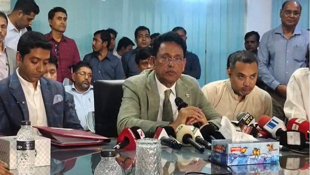 ঢাকা বোর্ডের এইচএসসি পরীক্ষা পেছানোর দাবি নিয়ে যা বললেন শিক্ষামন্ত্রী