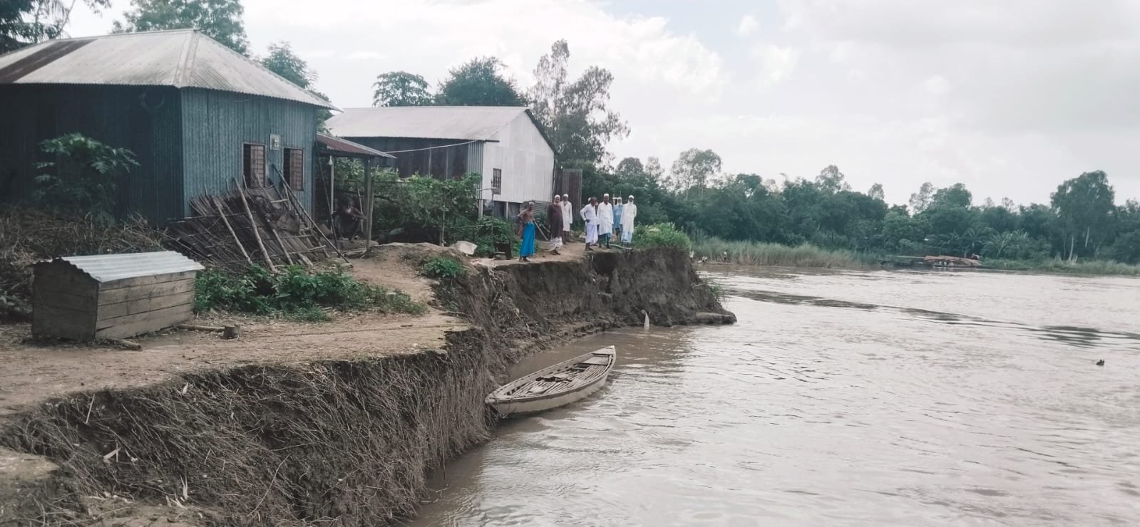 ​দৌলতপুরে নদীভাঙন তীব্র: ভিটেমাটি হারিয়ে দিশেহারা বহু পরিবার, হুমকির মুখে স্থাপনা ও যোগাযোগ ব্যবস্থা