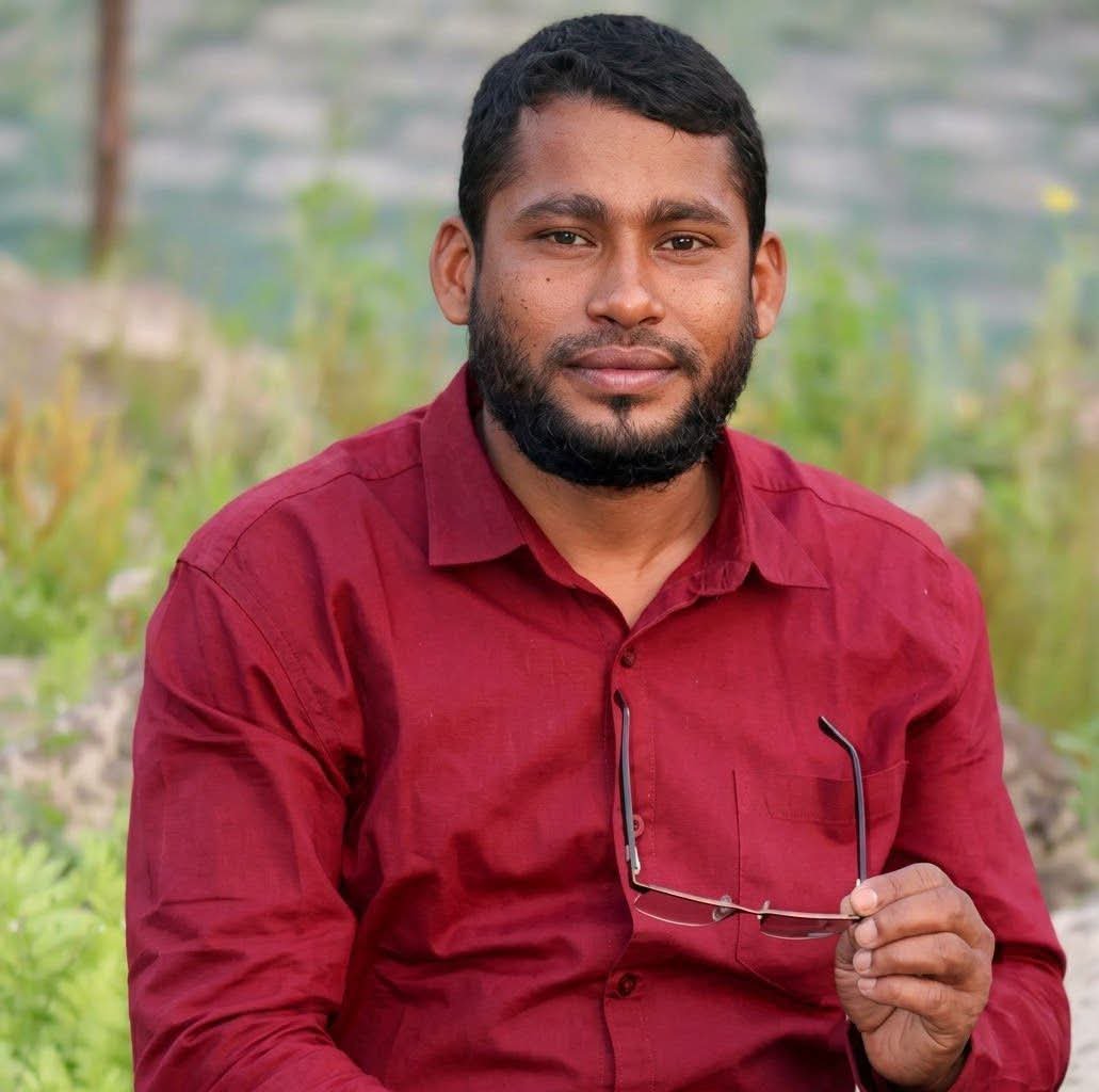 ভোলাহাটে সড়ক দুর্ঘটনায় প্রাণ গেল ৪২ বছর বয়সী আউয়ালের! হলদেগাছীতে মিলল মরদেহ, ময়নাতদন্তের জন্য পাঠানো হয়েছে চাঁপাইনবাবগঞ্জ মর্গে!!